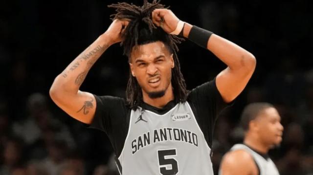 开云官网-后场三枪？后场三坑！马刺三后卫拖累文班亚马