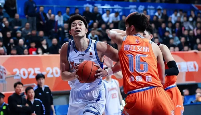 开云官网-考虑买断？曝朱旭航或离开新疆男篮，拿着大合同两年没打球|李炎哲|吴冠希|浙江男篮|江苏男篮|广州男篮_新浪体育_新浪新闻