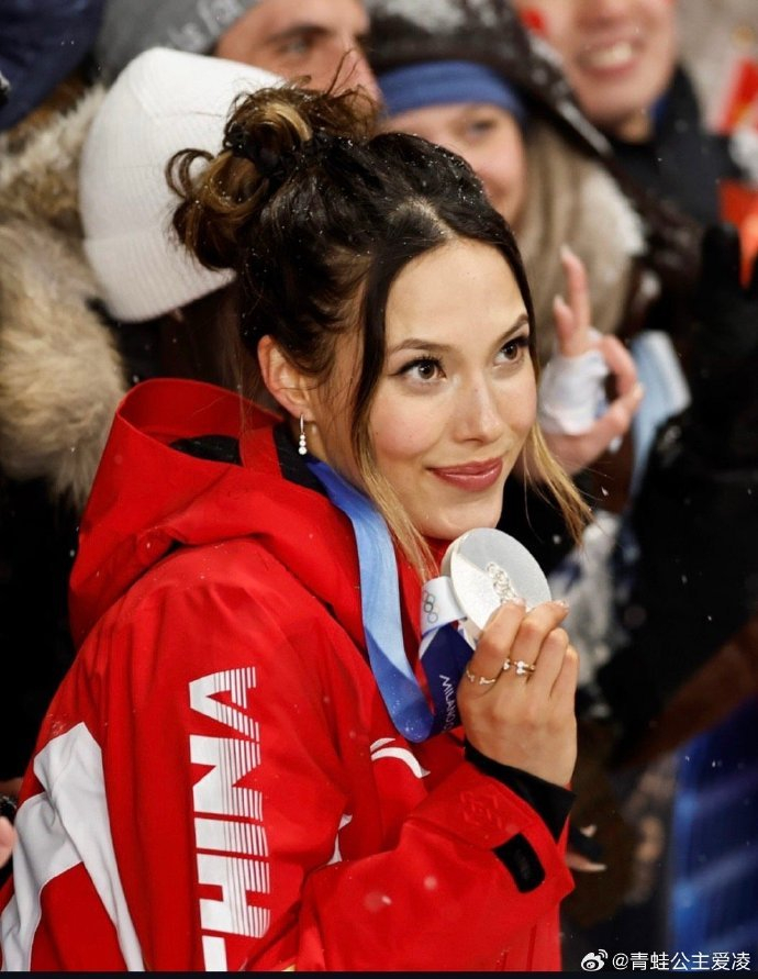 开云官网-谷爱凌每年回国推广滑雪运动，8岁起办夏令营激励大众|冬奥会|北京冬奥会|自由式滑雪|米兰冬奥会|中国队_新浪体育_新浪新闻