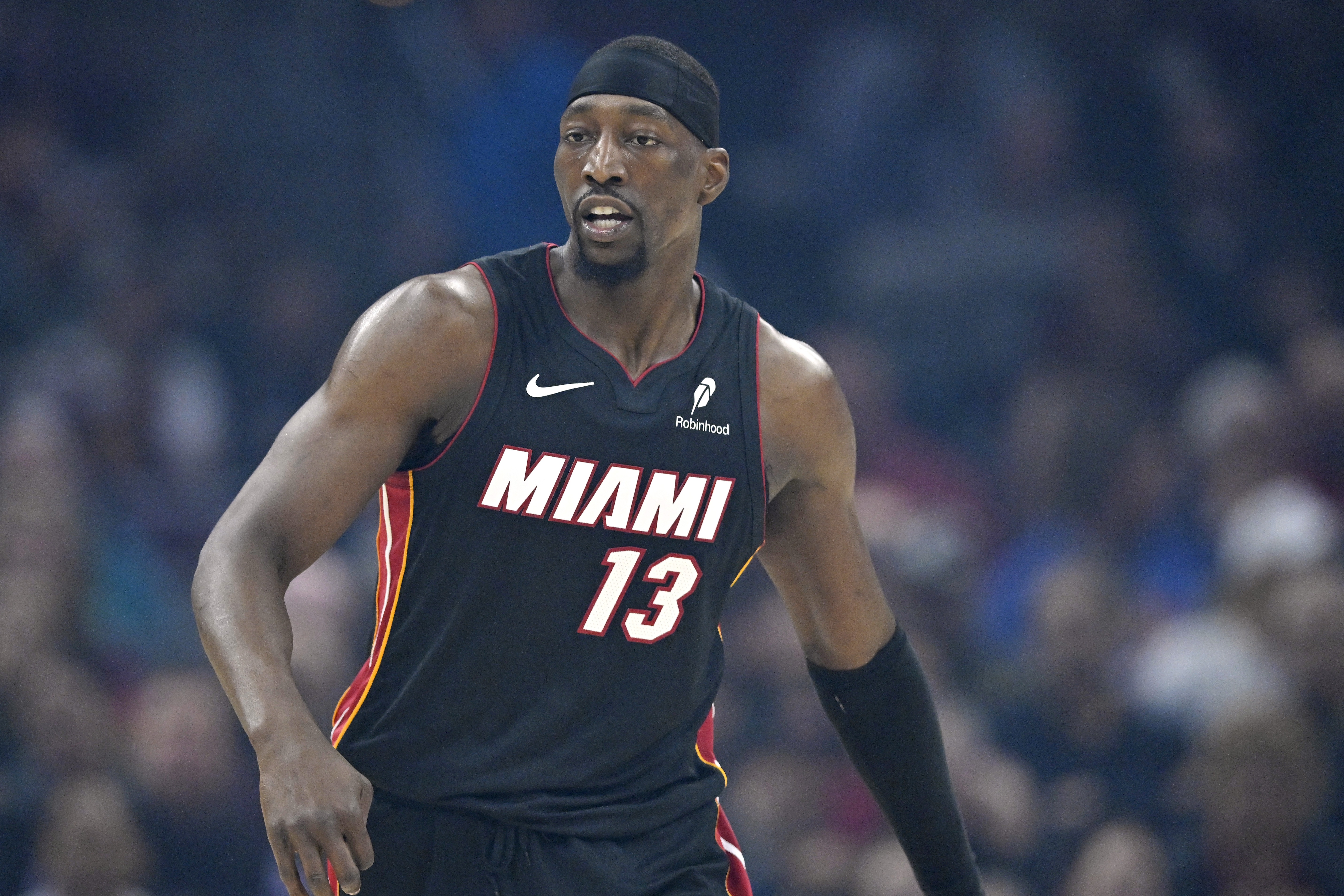 kaiyun-83分先生！阿德巴约本赛季场均20.1分10板3.2助 命中率仅44%