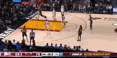 kaiyun-初生牛犊不怕虎！纽厄尔顺下不惧阿德巴约补防双手炸扣